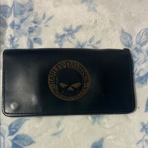 Harley-Davidson Black Leather Trifold Wallet with Skull Emblem
